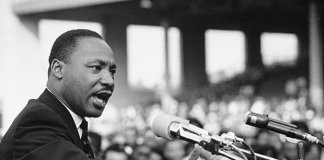 ۱۷ ویژگی که شما نیاز دارید تا رهبر بزرگی شوید 17 ویژگی رهبری