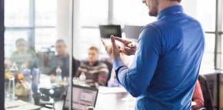 تفاوت مدیران خوب و بد و عالی آنچه یک مدیر خوب انجام می دهد