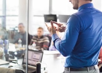 تفاوت مدیران خوب و بد و عالی آنچه یک مدیر خوب انجام می دهد