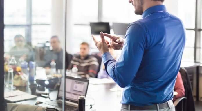 تفاوت مدیران خوب و بد و عالی آنچه یک مدیر خوب انجام می دهد